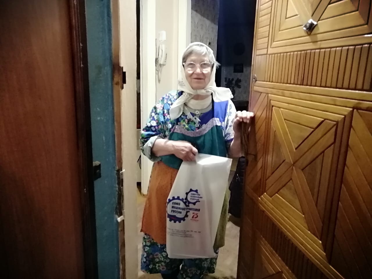 Союзмашевцы продолжают помогать