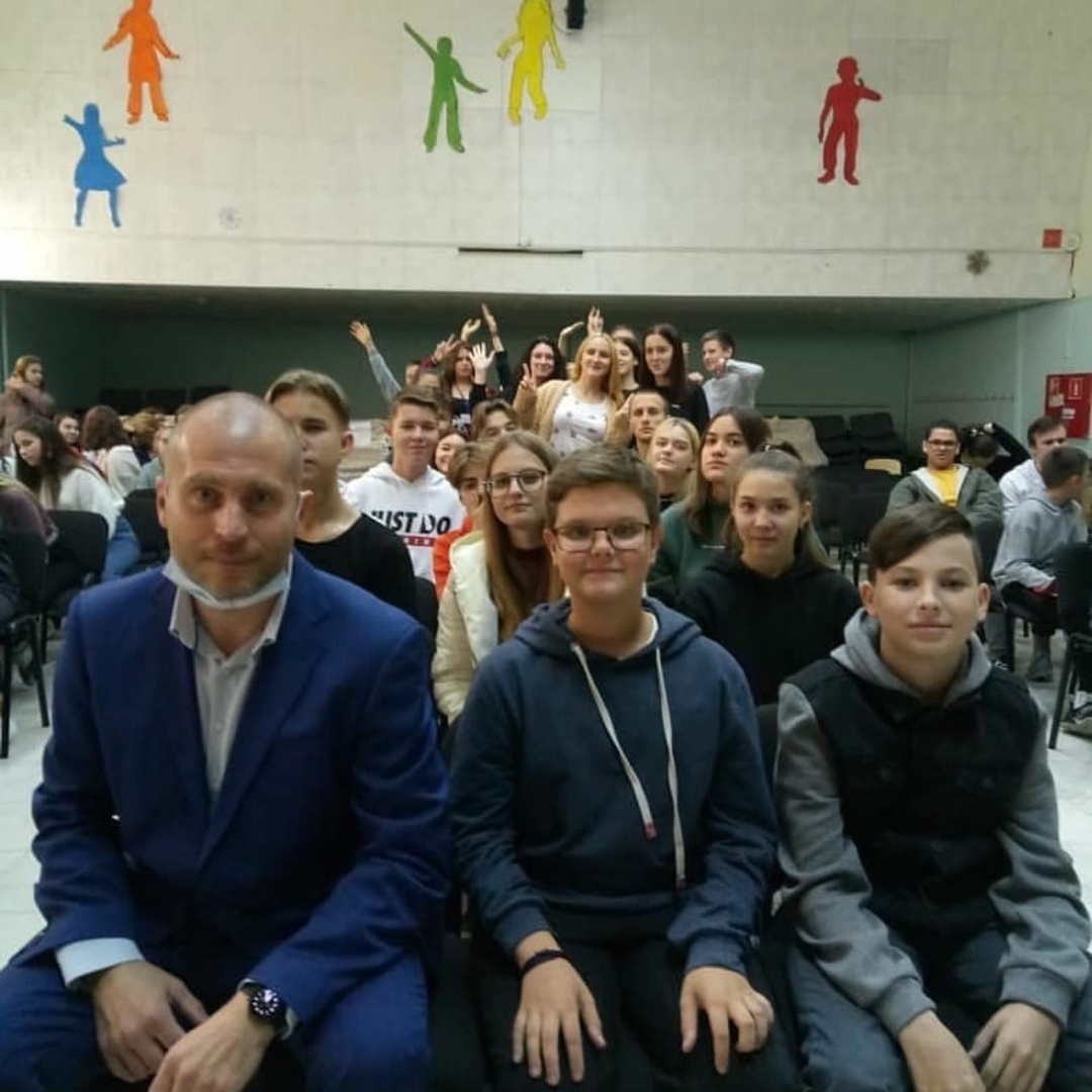 В пансионате «Радуга» состоялась вторая встреча членов Самарского регионального отделения «Союз машиностроителей России» с участниками выездной сессии проекта «Выбор за тобой», получившего президентский грант на организацию работы со школьным активом г.о.