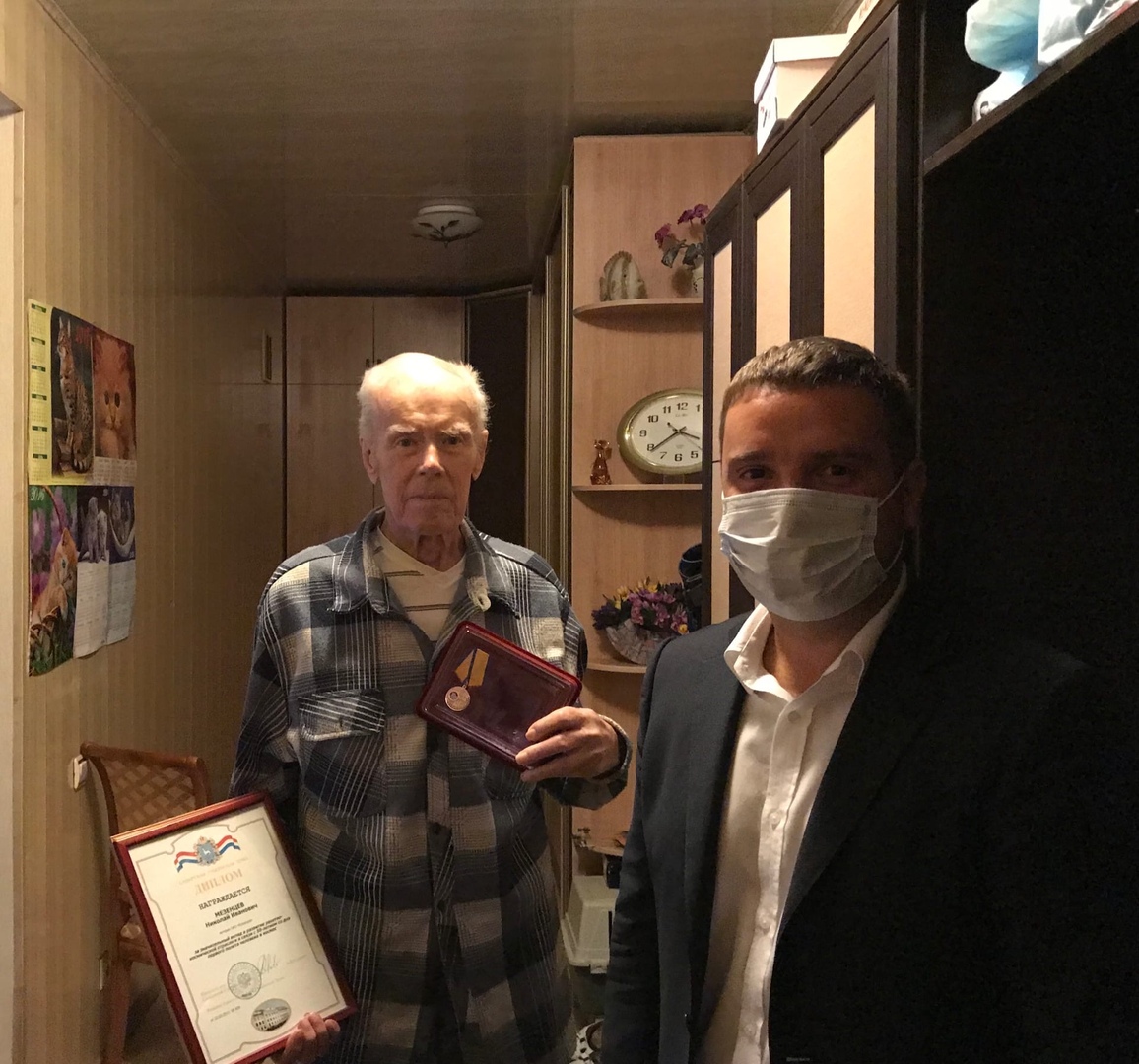 Самарские союзмашевцы поздравляют ветеранов труда